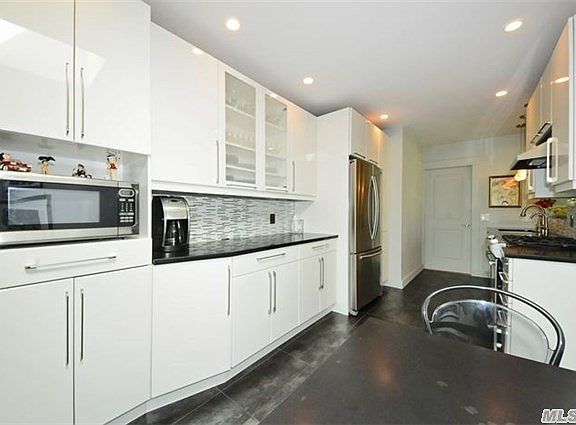 3rd image of 6 Wooleys Ln APT A30