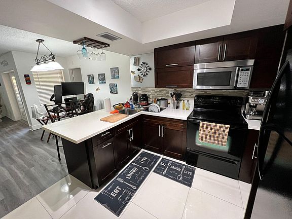 4th image of 10865 NW 7th St APT 12
