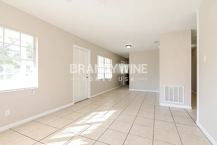 Building Photo - 4301 W Bay Ave