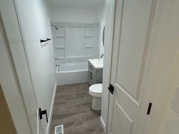 (undisclosed Address)