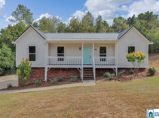 100 Twin Lakes Rd, Trussville, AL 35173