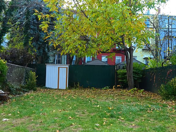 5th image of 99 McGuinness Blvd #1