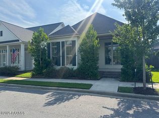 110 San Juan Ln, Youngsville, LA 70592