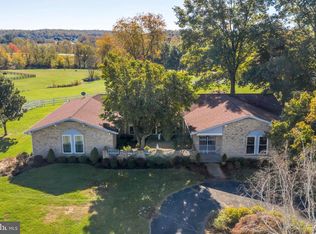 16272 Hamilton Station Rd, Waterford, VA 20197