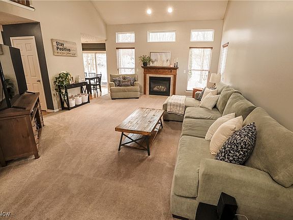 2nd image of 679 Cornwallis Ct