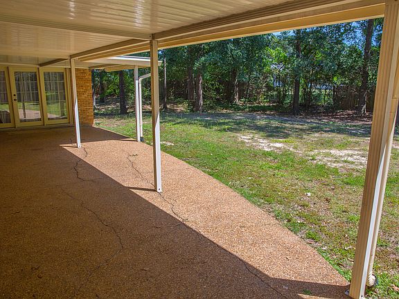 5th image of 121 Sunset Dr