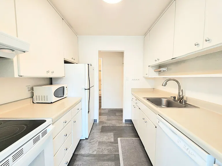 816 N Delaware St #401 — Photo 9