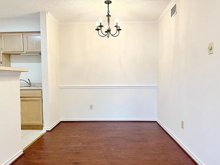1523 Lincoln Way #204B — Photo 13