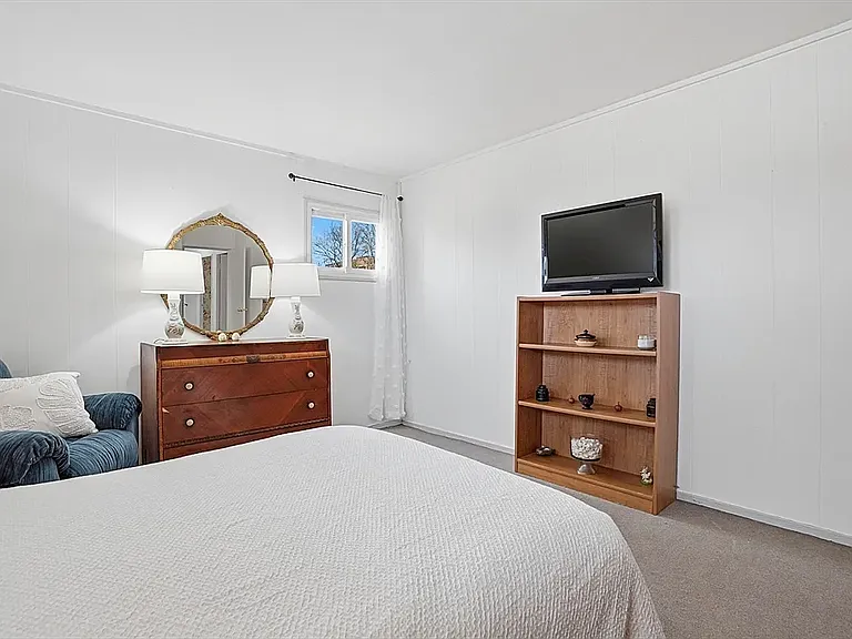 25 Lyman St — Photo 35