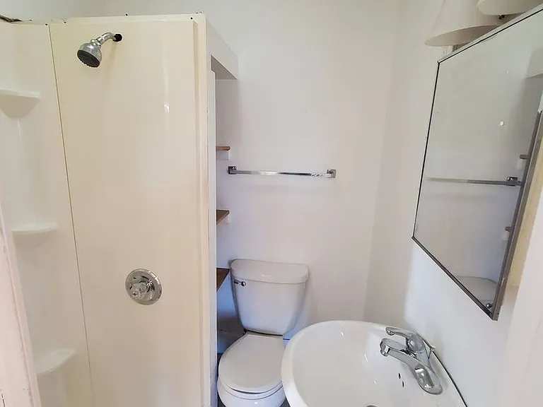 1220 N Wisconsin St. (4 Unit) — Photo 5