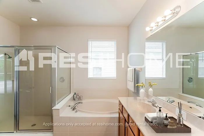 5209 Clover Mist Dr — Photo 11