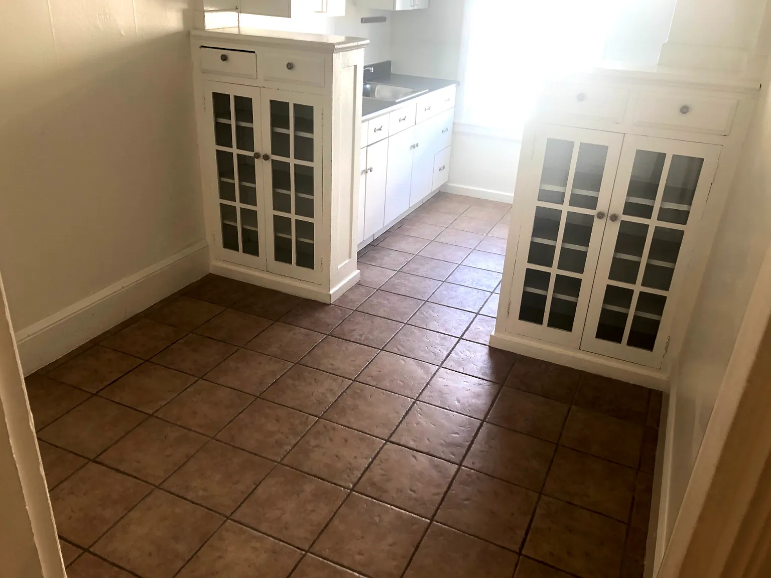 Studio, $3,250 — Photo 4