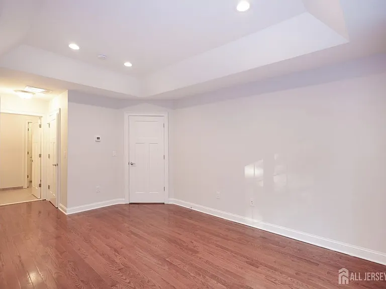 10 Gonzalez Dr — Photo 24