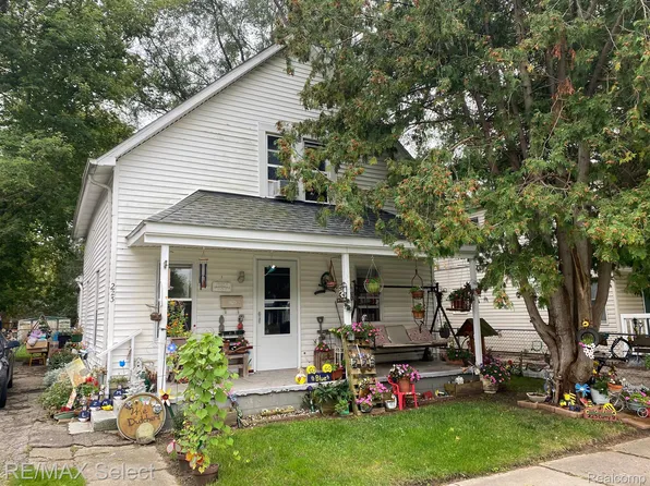 223 Curry St, Clio, MI 48420