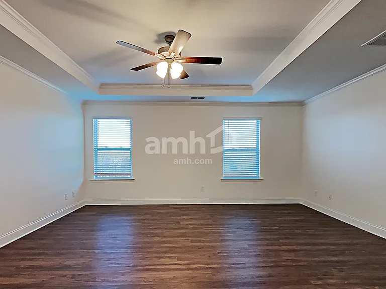 144 Twin River Dr — Photo 15