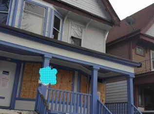 921 W Clarke St, Milwaukee, WI 53206