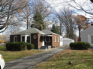 943 N Franklin Rd, Indianapolis, IN 46219