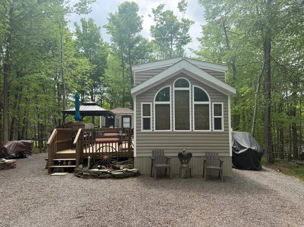 320 Shetland Trl #320, Gouldsboro, PA 18424