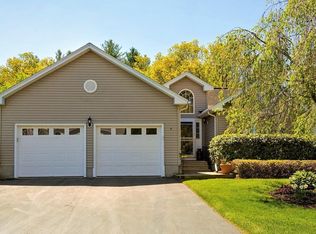 5 Elizabeth Dr #5, Northborough, MA 01532