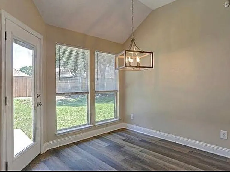 233 Dartmouth Dr — Photo 6