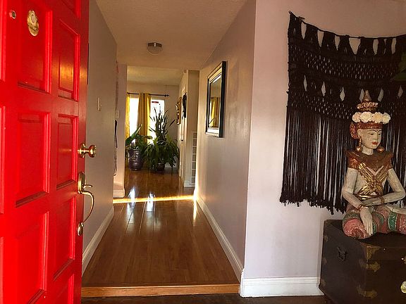 2nd image of 1708 E Oakey Blvd
