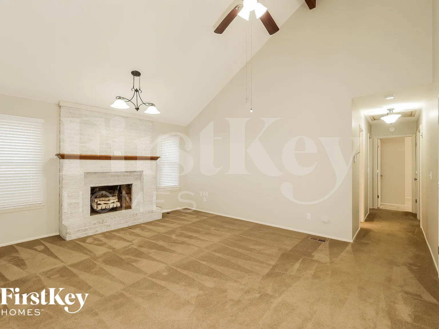 3 bed, 2.0 bath, 1836 sqft, $2,880 — Photo 2