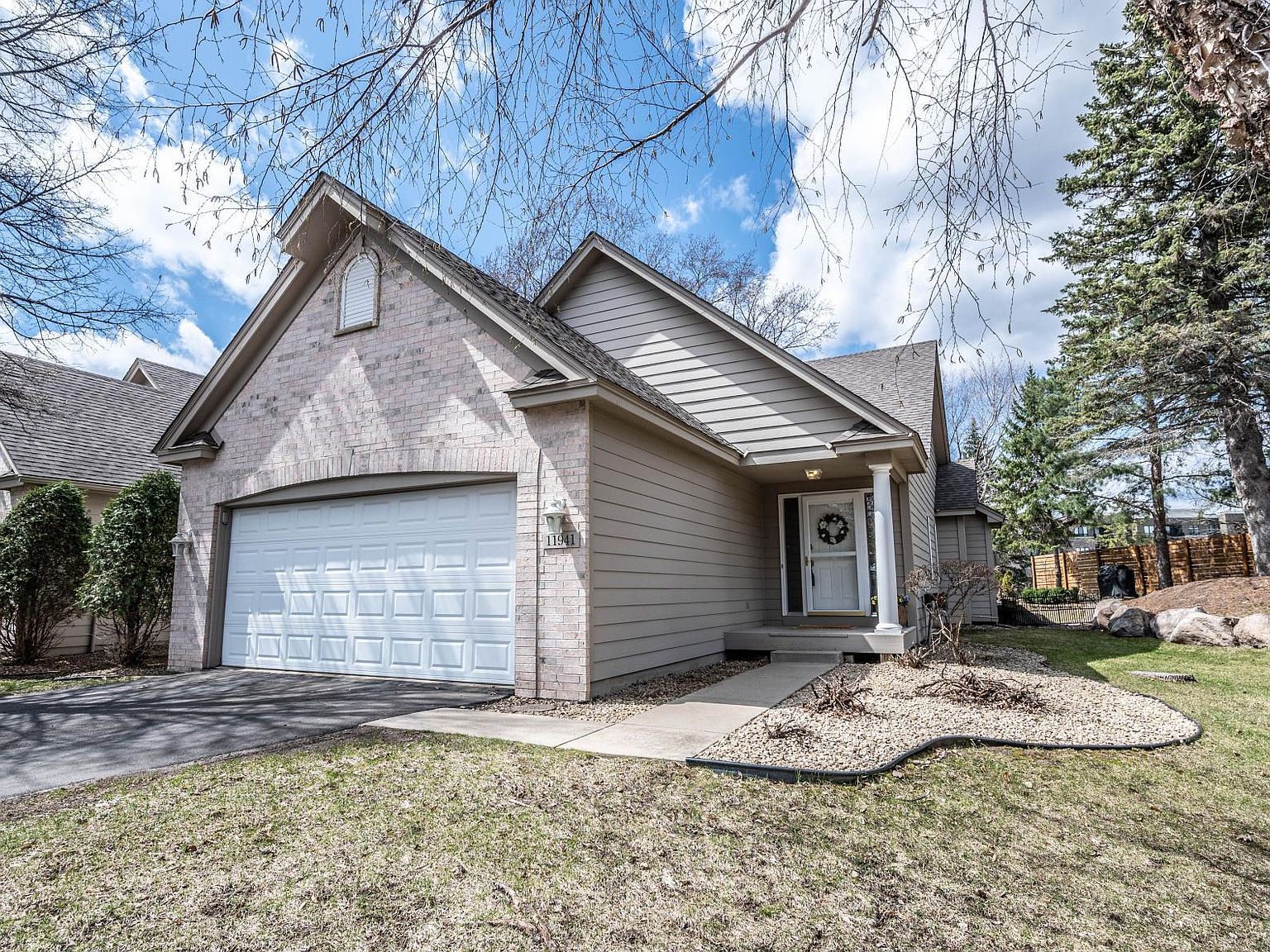 11941 Tiffany Ln, Eden Prairie, MN 55344 Zillow