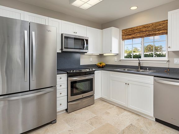 3rd image of 67-1272 Kaleiohu St