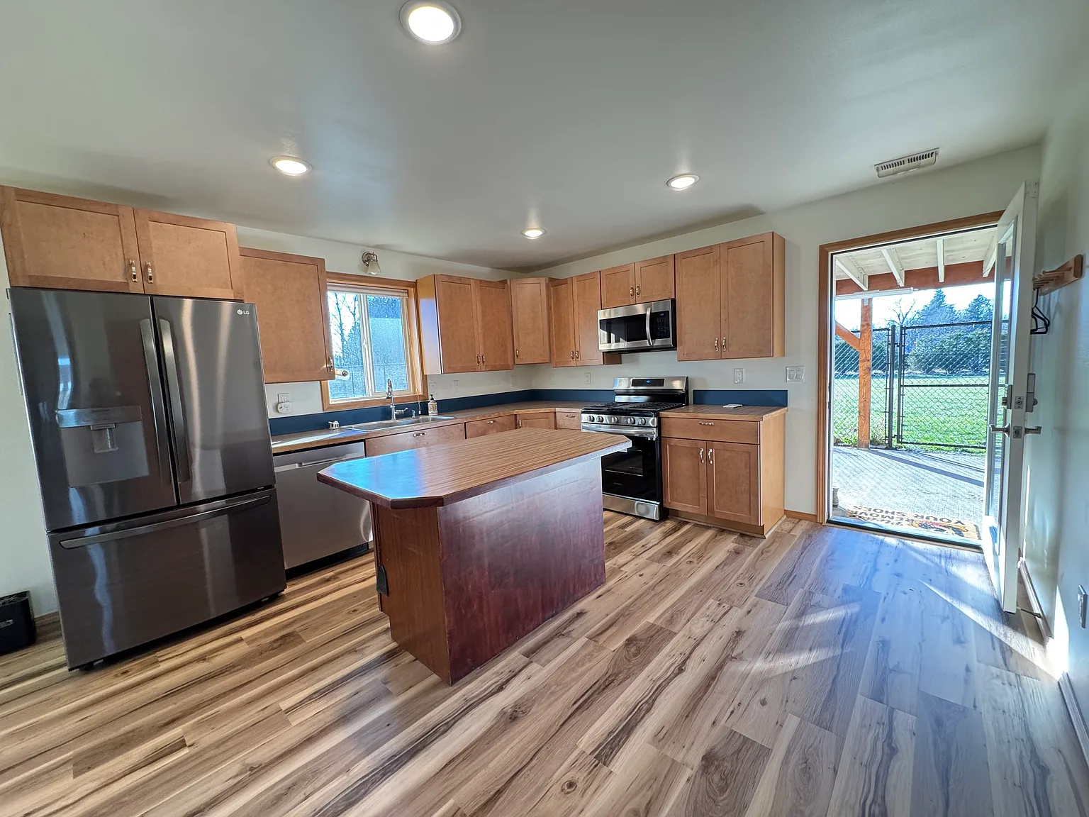 856 Lange Rd — Photo 1