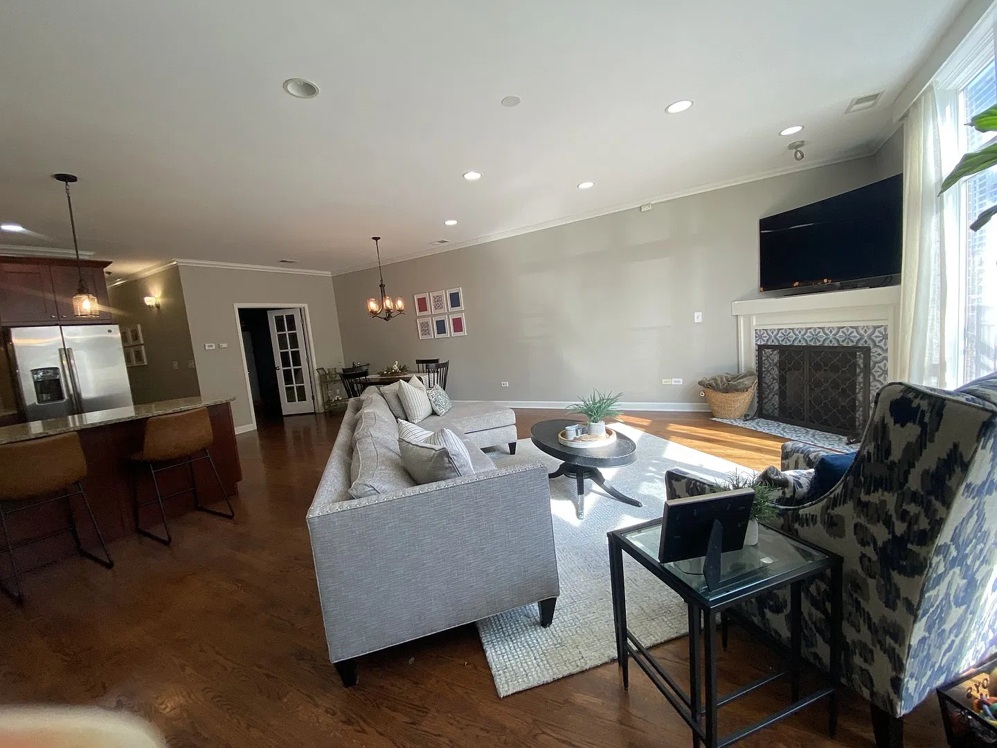 2 bed, 1650 sqft, $3,500 — Photo 2