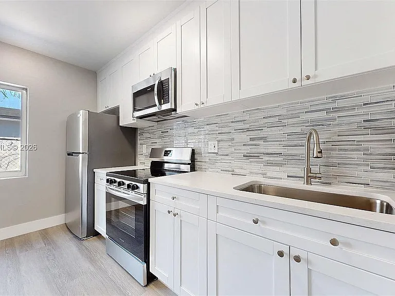 74 W 15th St #4 — Photo 10