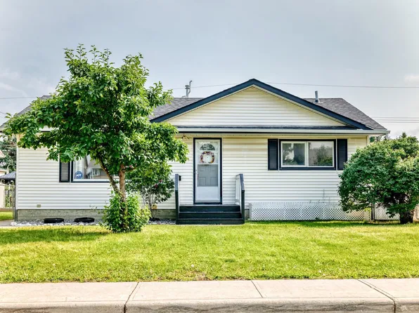 10819 137th Ave NW, Edmonton, AB T5E 1Z2