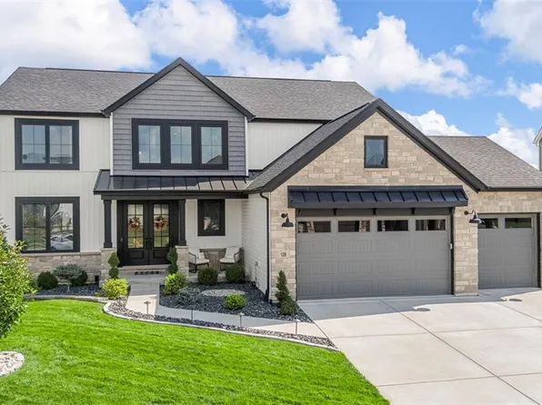 126 Far Meadow Dr, Lake Saint Louis, MO 63367