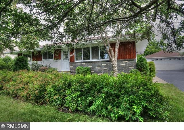 1st image of 2114 McMenemy St N