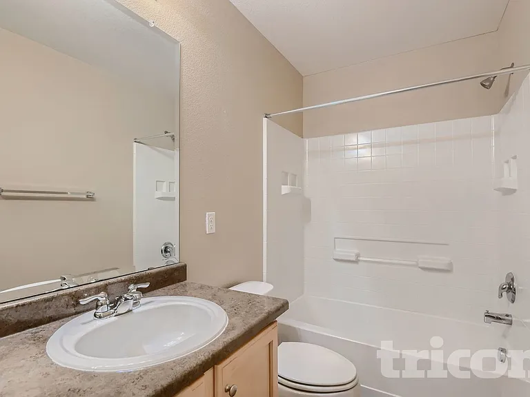 2172 Willow Ct — Photo 12