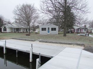 835 Riley Dr, Quincy, MI 49082