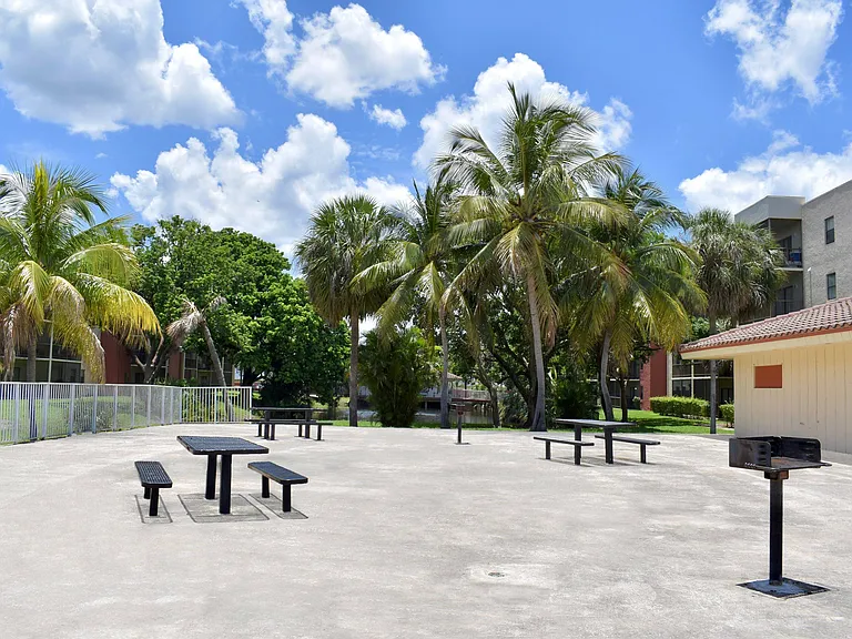 BBQ & Picnic Area