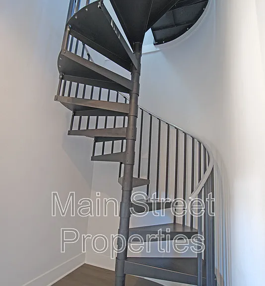 379 Clubbs St — Photo 10