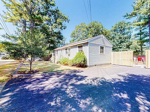 3rd image of 35 Coral St