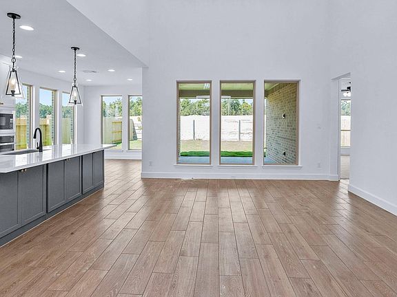 5th image of 16511 Mandora Ln