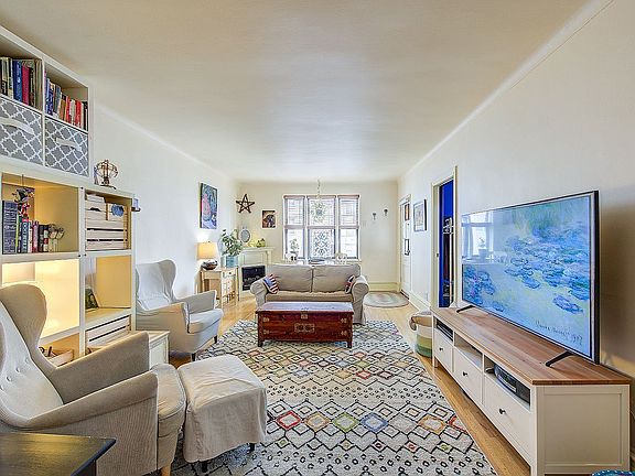 4th image of 12430 Queens Blvd #5T