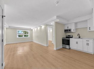 670 Cameron Ave #102, Windsor, ON N9B 1Z1