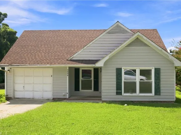 2606 Vestal St, Greensboro, NC 27406