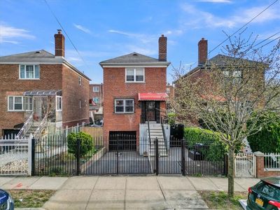 2006 Turnbull Avenue, Bronx, NY, 10473
