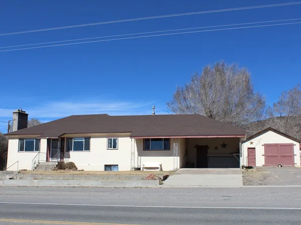 105 E Main St, Torrey, UT 84715