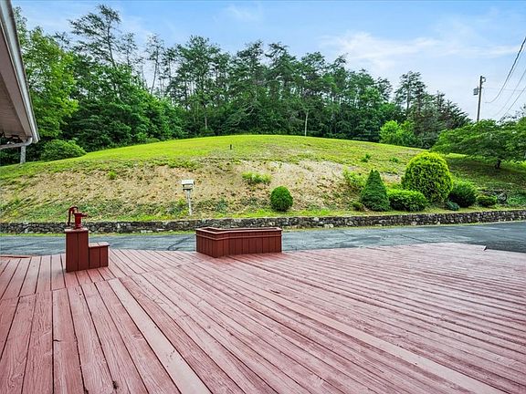 24th image of this home