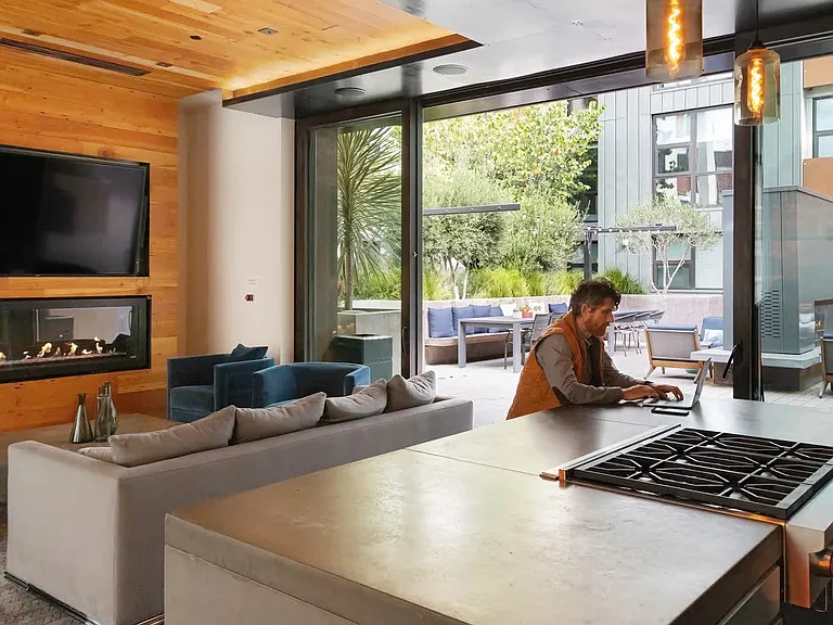 Resident Lounge