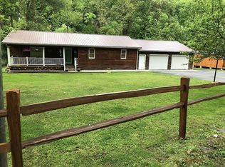 2230 Woodman Creek Rd, Majestic, KY 41547