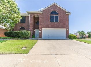 8900 Tyne Trl, Fort Worth, TX 76118