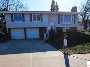 13335 Adams St, Omaha, NE 68137